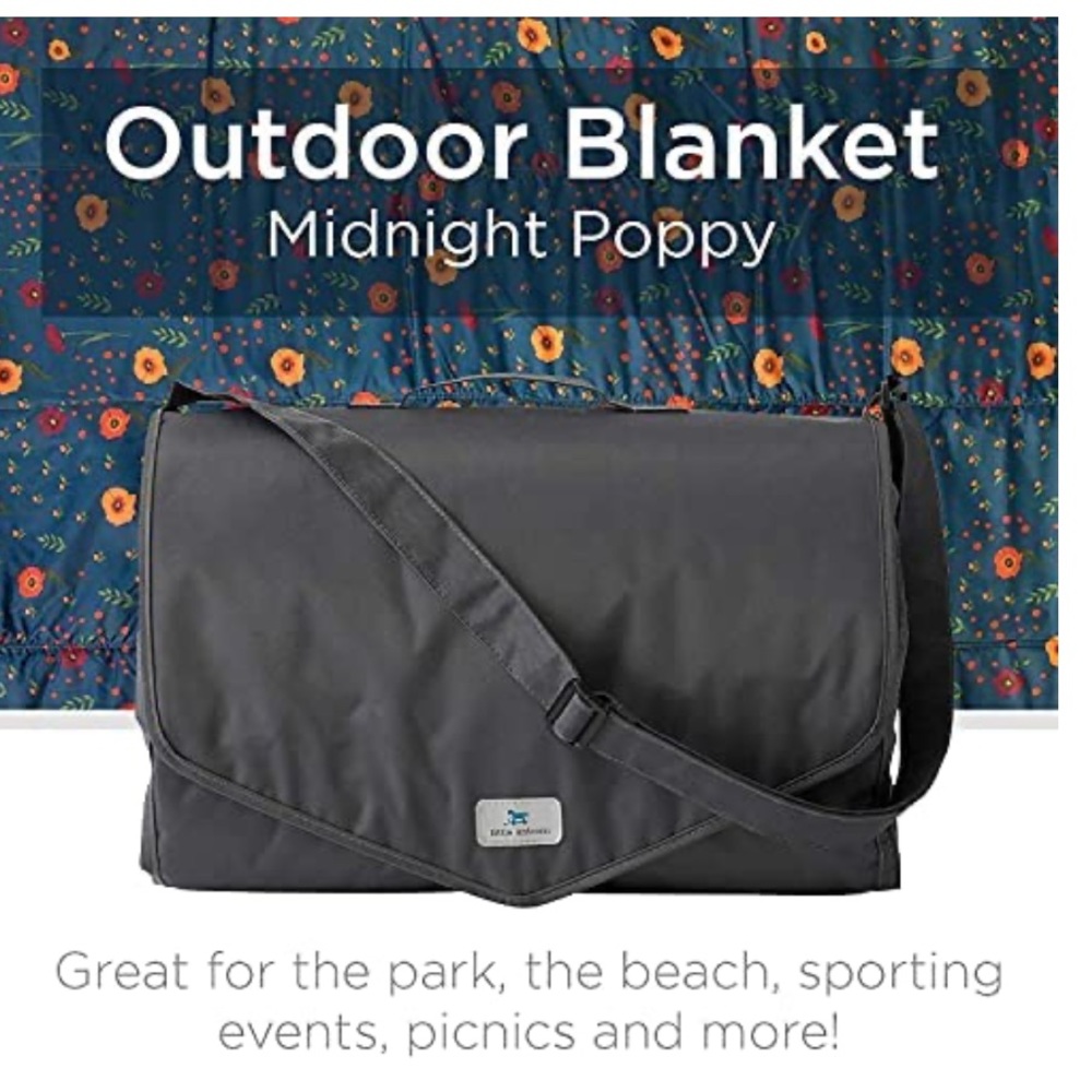 like new Little unicorn midnight poppy outdoor blanket 5x10ft